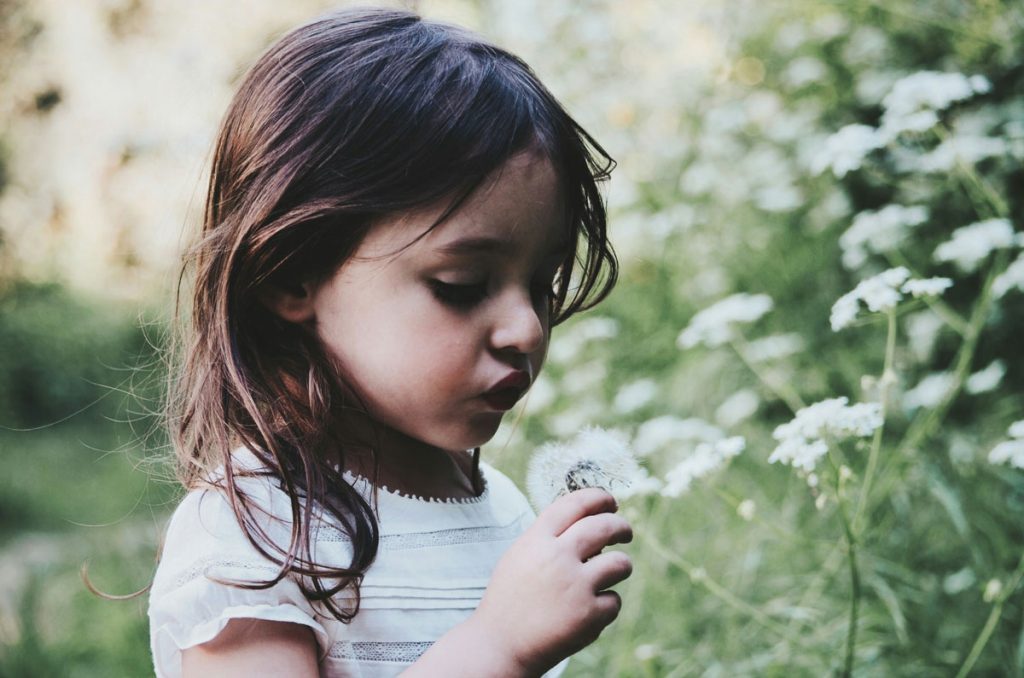 The invisible child the mother can not see